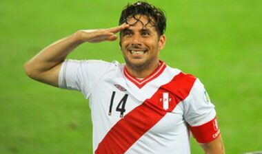 Claudio Pizarro deja mensaje a la selección