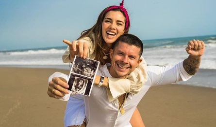 Korina Rivadeneiyra está embarazada