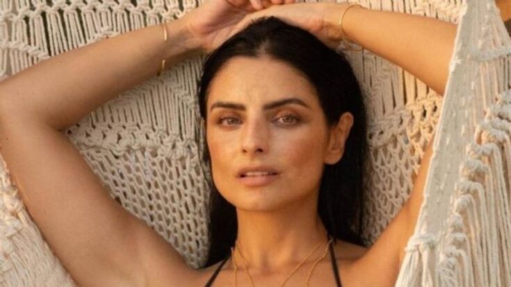 Aislinn Derbez