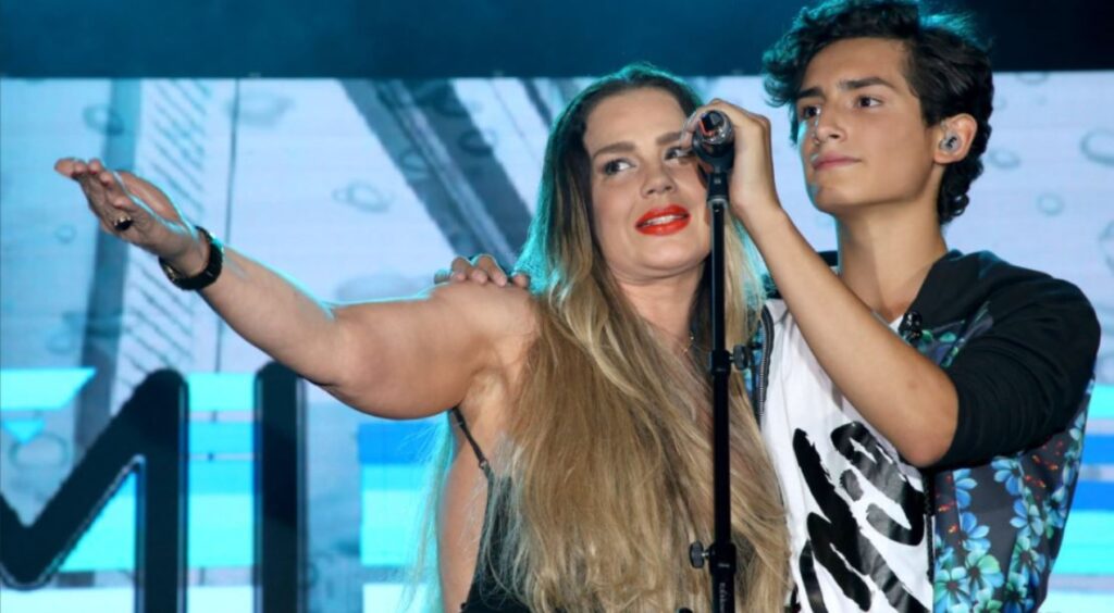 Niurka Marcos no permite que "destrocen" a su hijo con críticas negativas.