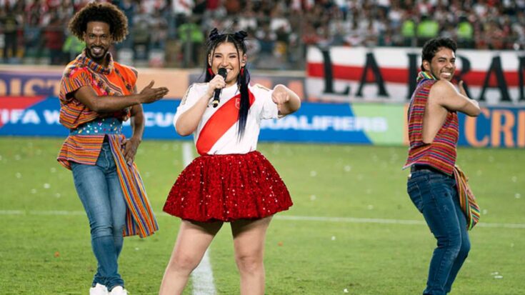 Milena Warthon en el Estadio Monumental