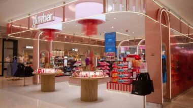 Saga Falabella inaugura el primer Glowbar