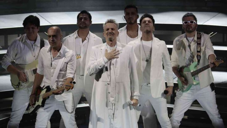 Miguel Bosé llega a Perú.