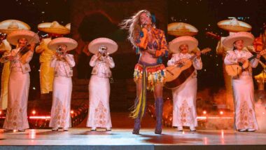 Karol G y su tropitour