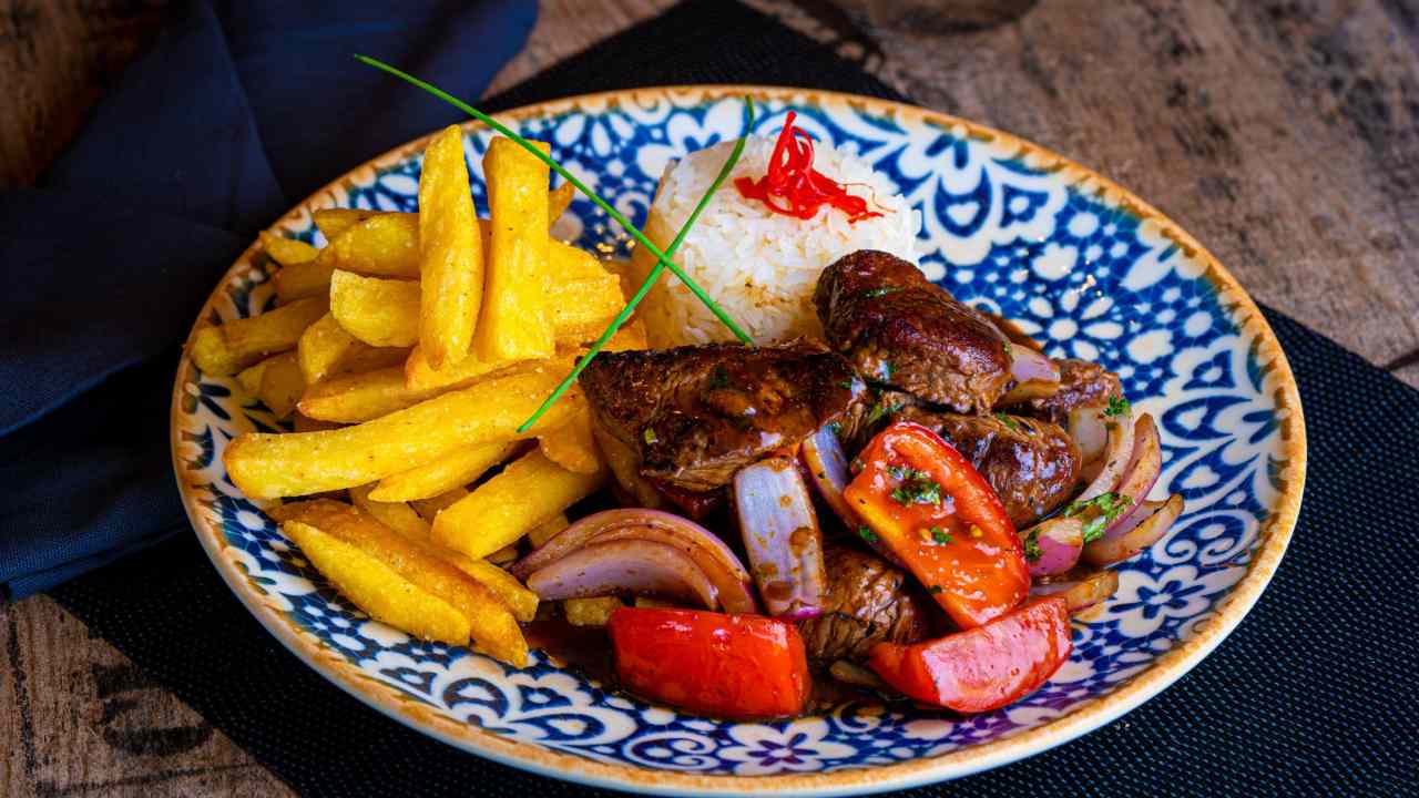 Lomo Saltado
