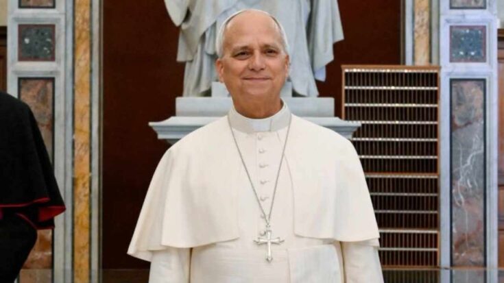 Papa León XIV fue operado
